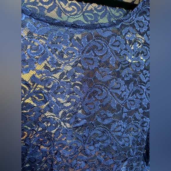 🚨4X$25🚨 Ricki's Blue Lace Ruched 3/4 Sleeve Blouse - Picture 8 of 8